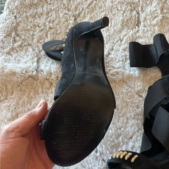 ( Kendall + Kylie) Elegant Black High Heel Sandals - Picture 10 of 11